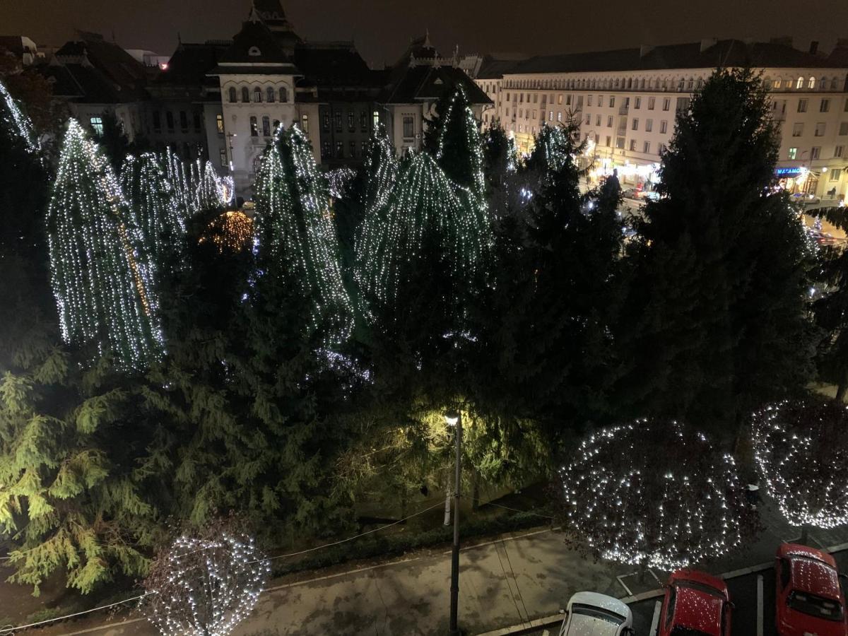 English Apartment Крайова Екстер'єр фото
